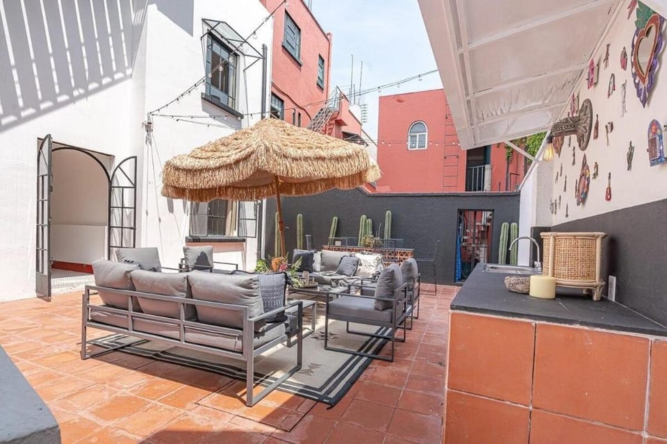 Balcony/Terrace, Living room