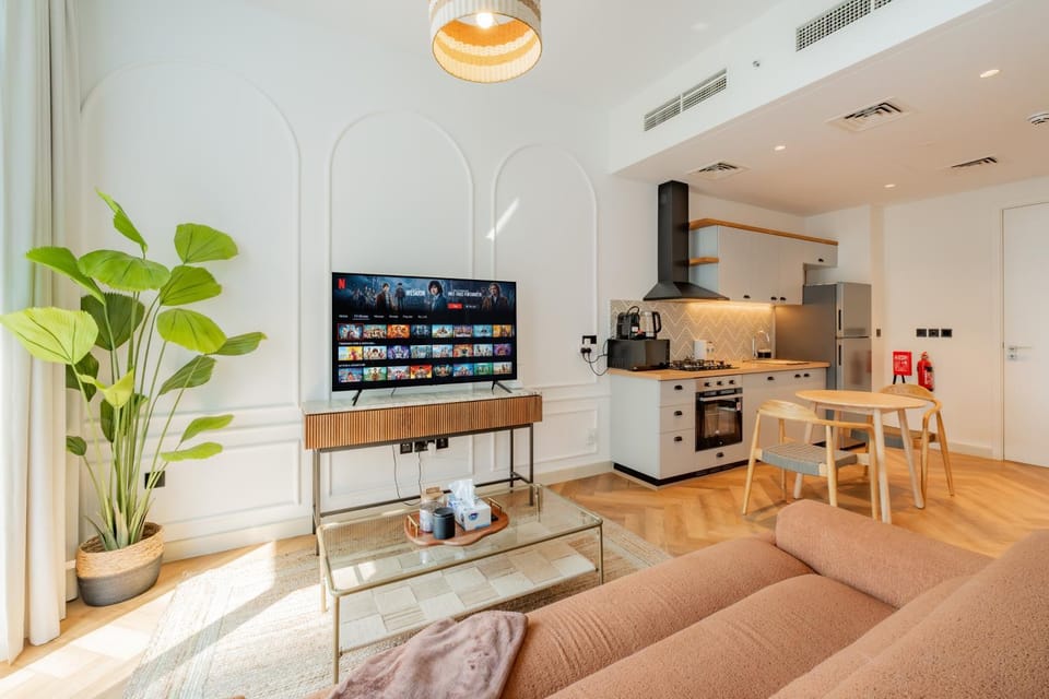 TV and multimedia, Coffee/tea facilities, Kitchen or kitchenette, Living room, Food and drinks, Seating area, Food, minibar, oven, pet friendly, stove, toaster