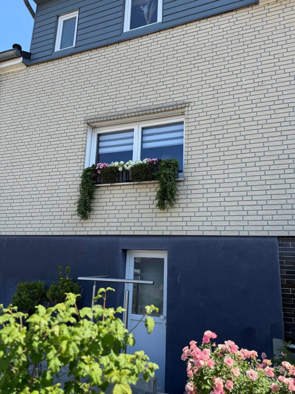 Property building, Spring, Day
