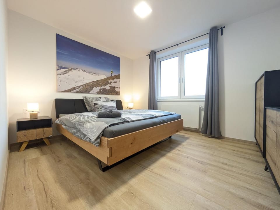 Bed, Bedroom