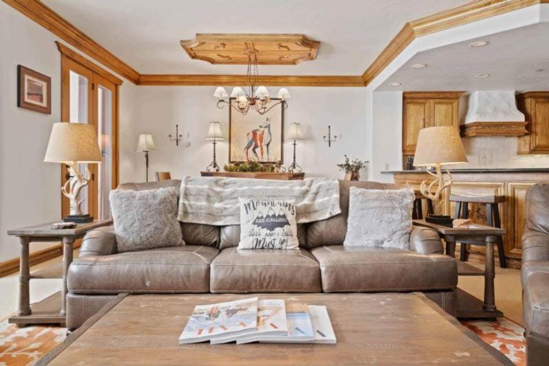 Highlands Slopeside 217 by East West Hospitality Apartment in Beaver Creek
