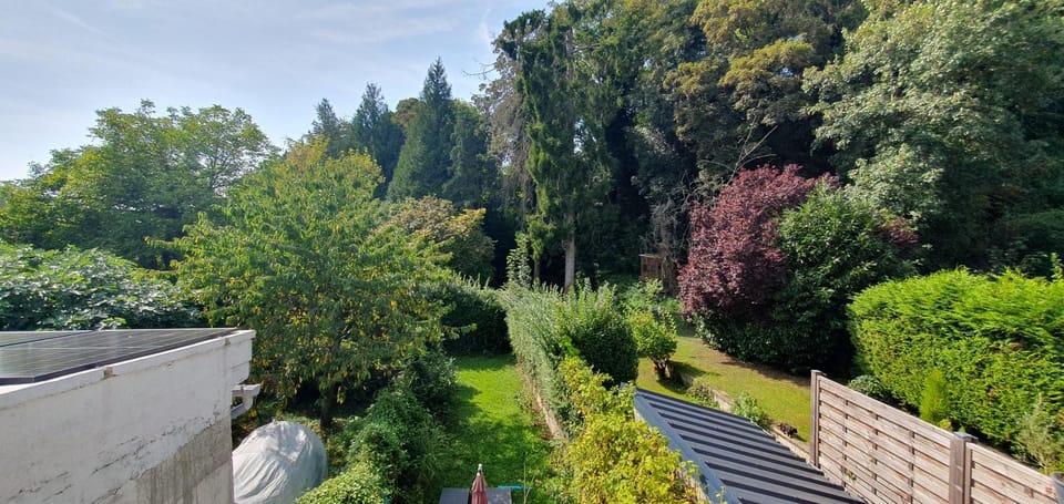 Maison Calme Terrasse et Jardin Vue Forêt House in Amiens