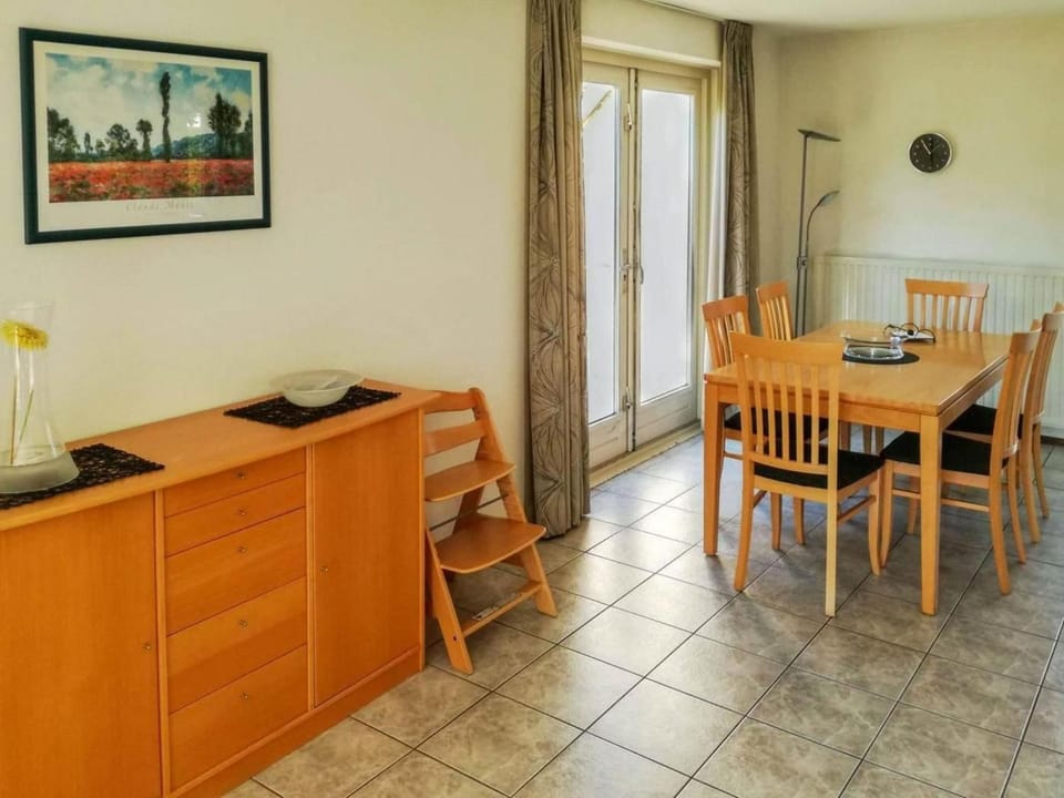 Dining area, Bedroom