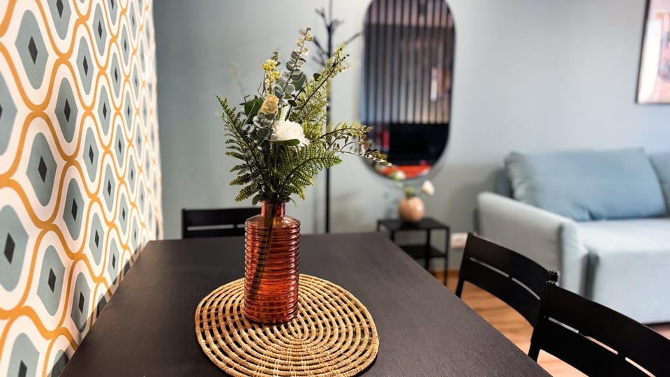 Orange Studio with balcony - free parking and self check-in Apartment in Warsaw