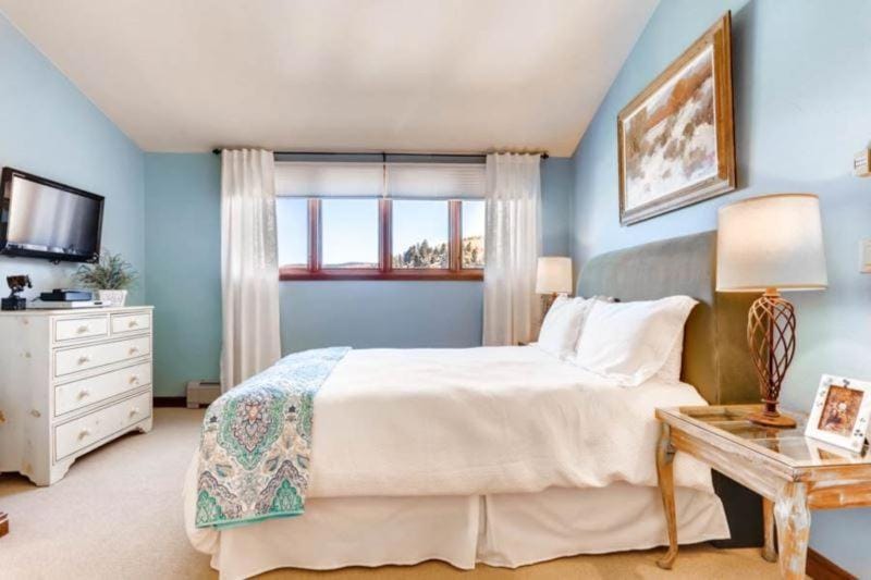 Highlands Slopeside 509 by East West Hospitality Apartment in Beaver Creek