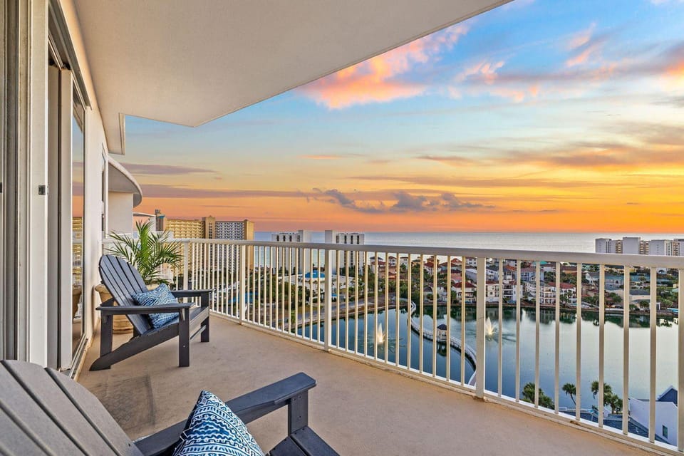 Terrace at Pelican Beach Penthouse House in Destin