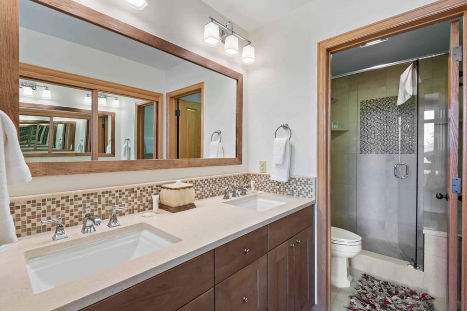 Highlands Westview 308 by East West Hospitality Apartment in Beaver Creek