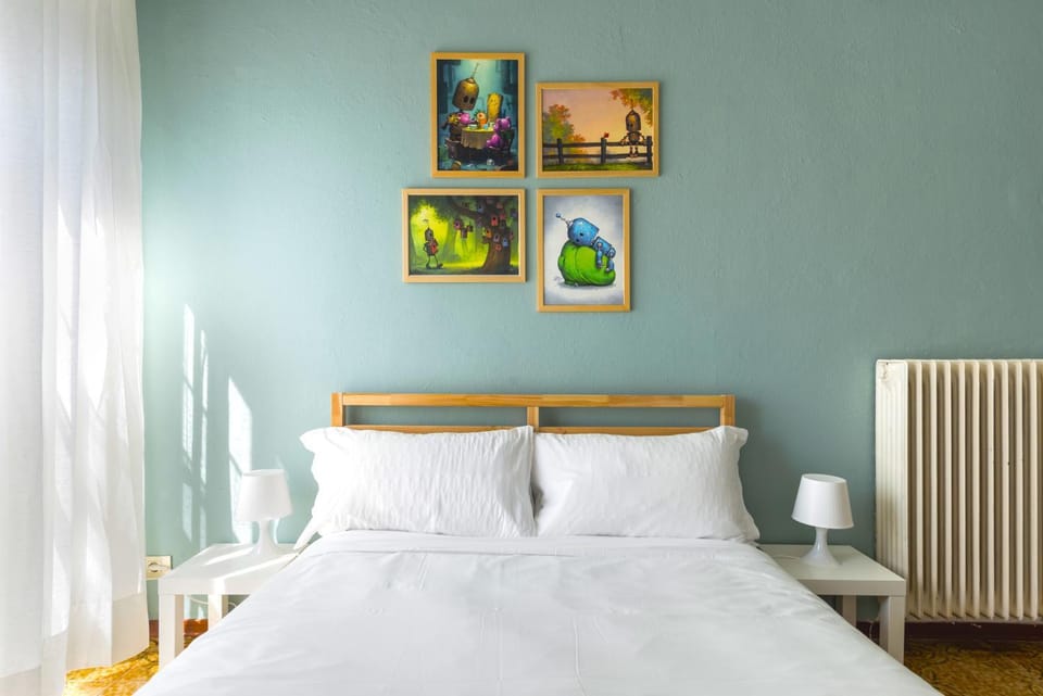 Bed, Photo of the whole room, Bedroom