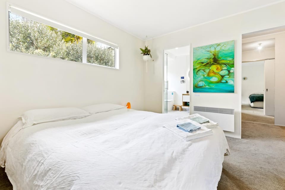 Bathroom, Bedroom, wardrobe
