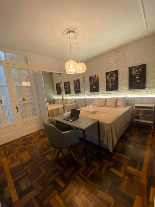 103 Para quem procura mobilidade e aconchego em Porto Alegre! Apartment in Porto Alegre