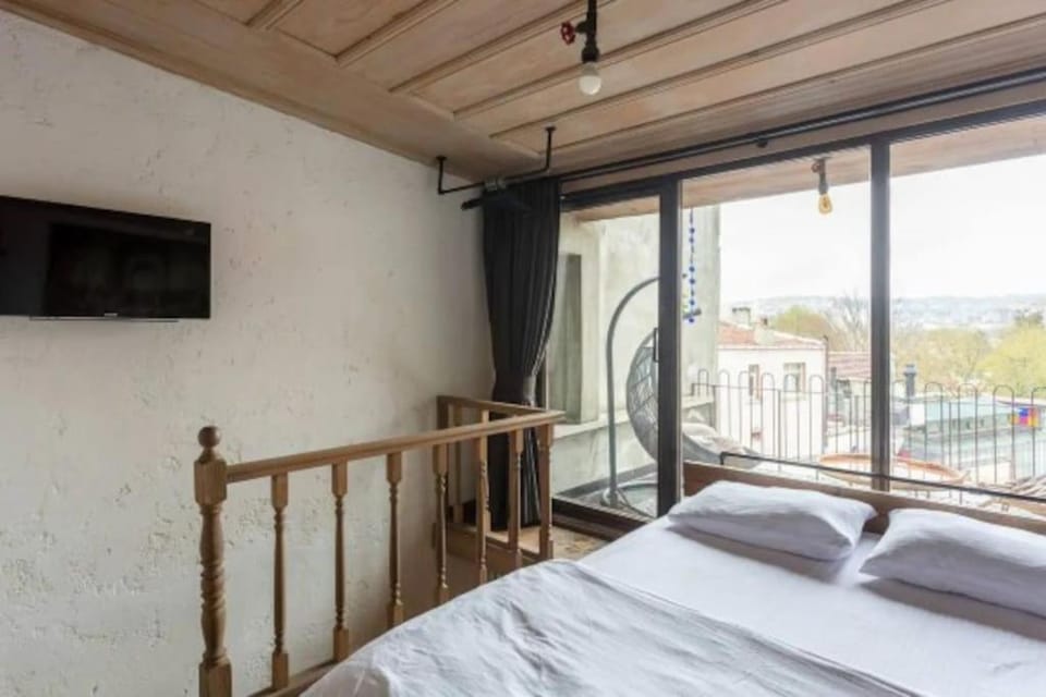 TV and multimedia, Bedroom