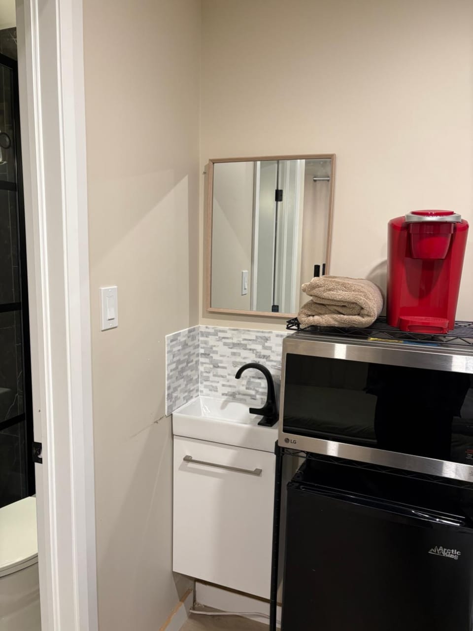 Studio unit with private entrance, 2 bed 1 bath Vacation rental in St Johns