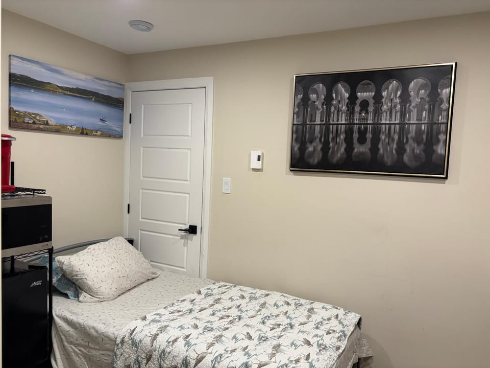 Studio unit with private entrance, 2 bed 1 bath Vacation rental in St Johns