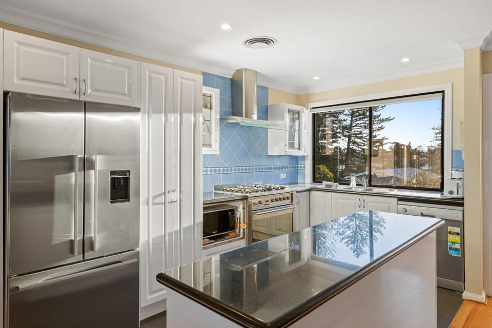 Seaside Haven on Hutton Road House in The Entrance