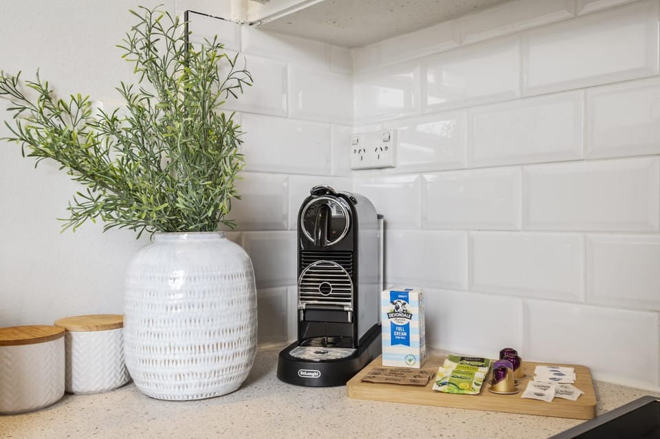 Charming 1-Bed with Fireplace by the Beach Apartment in Saint Kilda