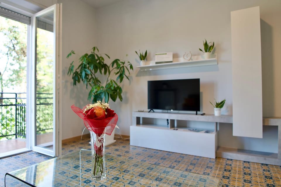 Communal lounge/ TV room, TV and multimedia, Evening entertainment