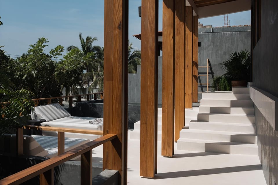 Property building, Day, Balcony/Terrace, Pool view