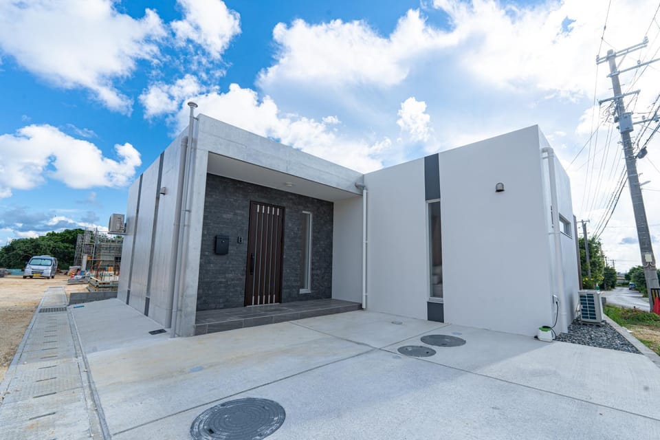 Property building, Day