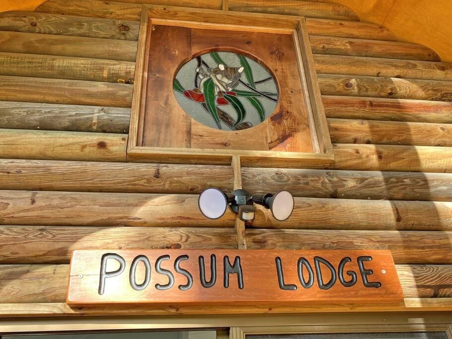 Belles on Ballow - Possum Lodge Apartment in Amity Point
