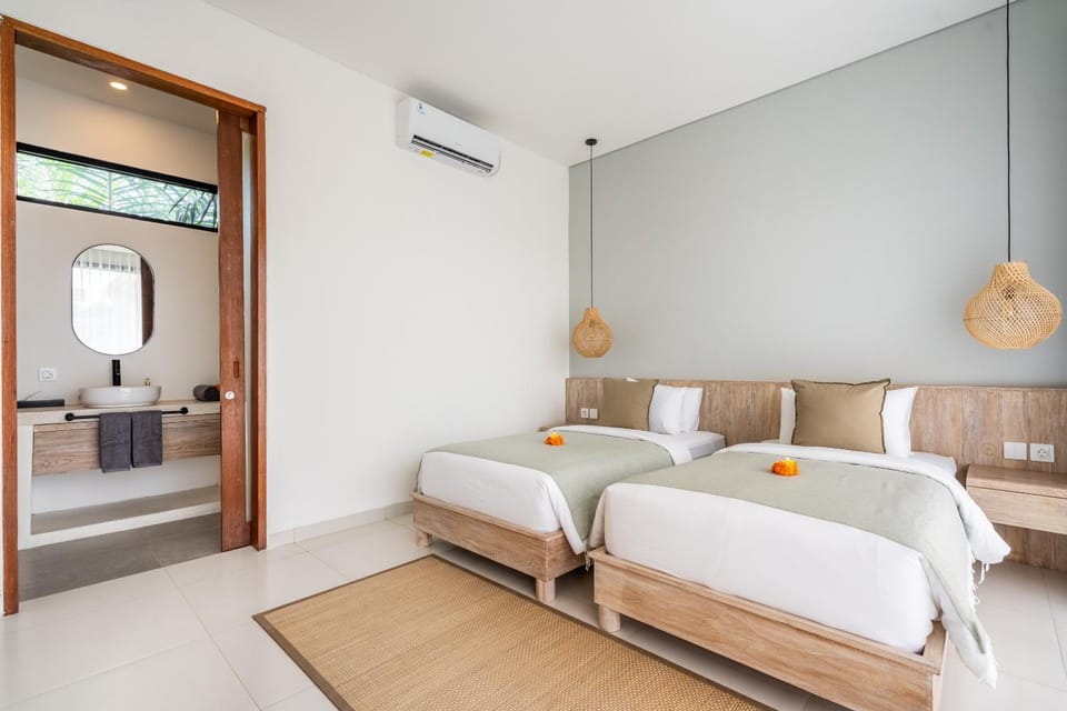 Bed, Bedroom, air conditioner