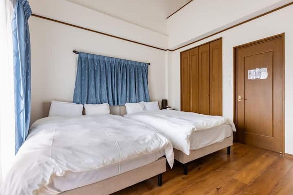 Nakamichi House 中道戸建 Apartment in Osaka
