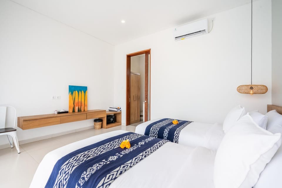 Bed, Bedroom, air conditioner