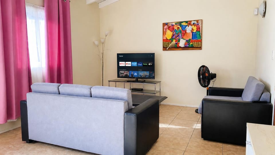 TV and multimedia, Living room, Family