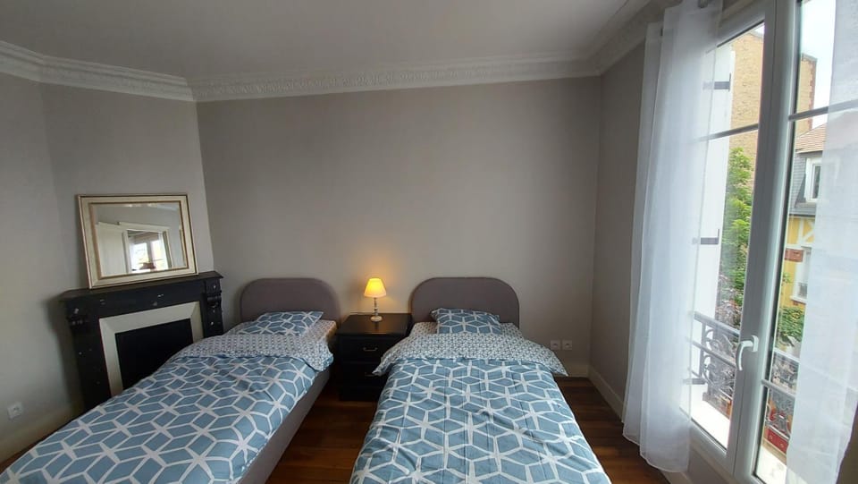 La garenne colombes Apartment in Courbevoie