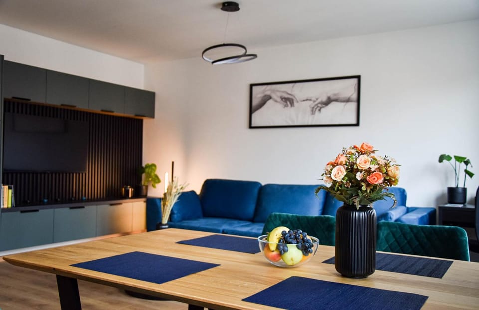 Living room, Photo of the whole room, Seating area, Dining area