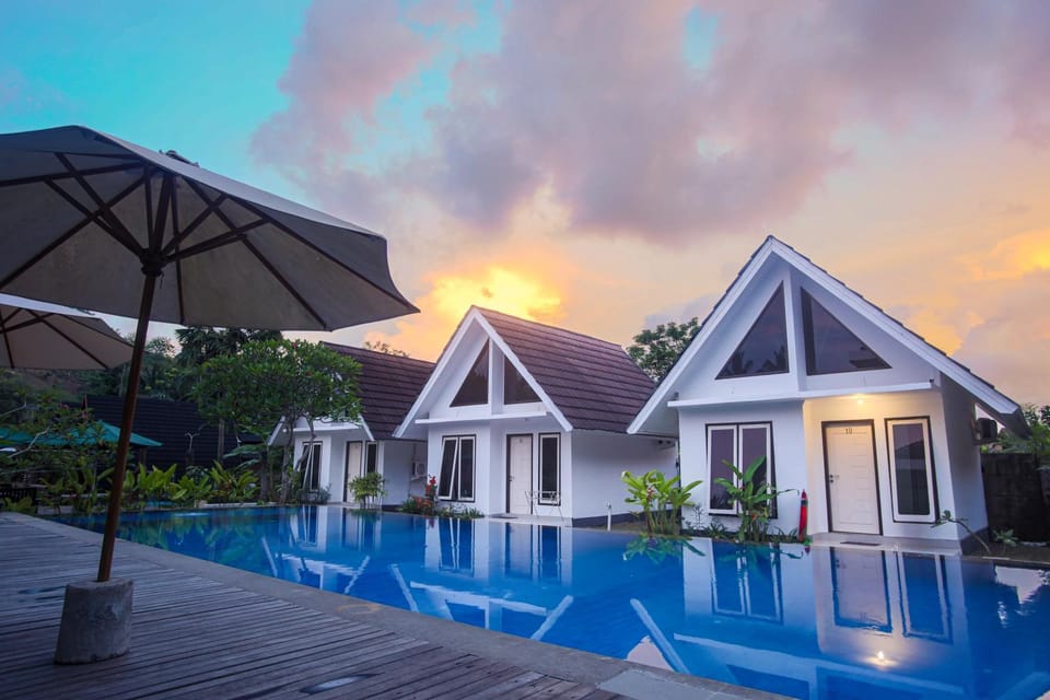 Property building, Swimming pool