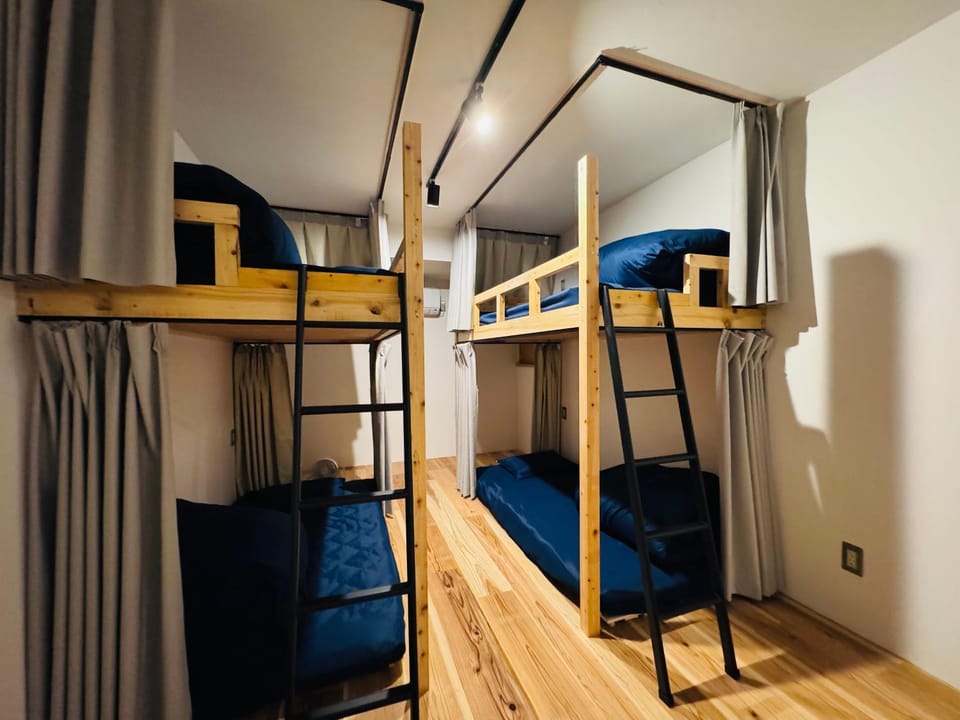 ゲストハウスSLOW HOUSE okuizumo Bed and Breakfast in Japan