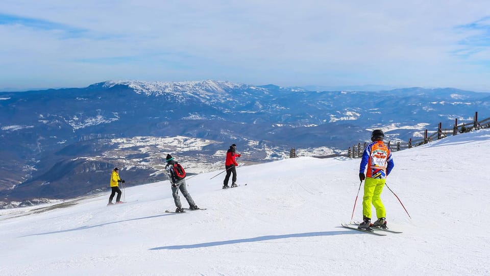 Winter, Skiing