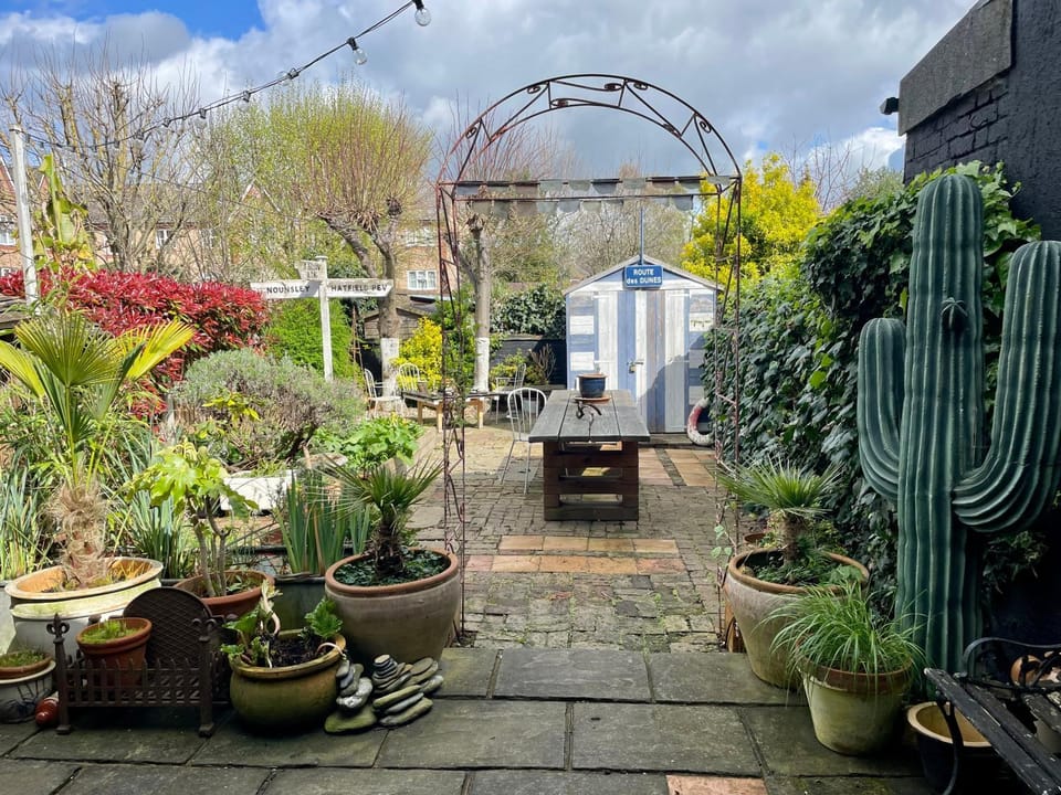 Patio, Garden, Garden view, pet friendly