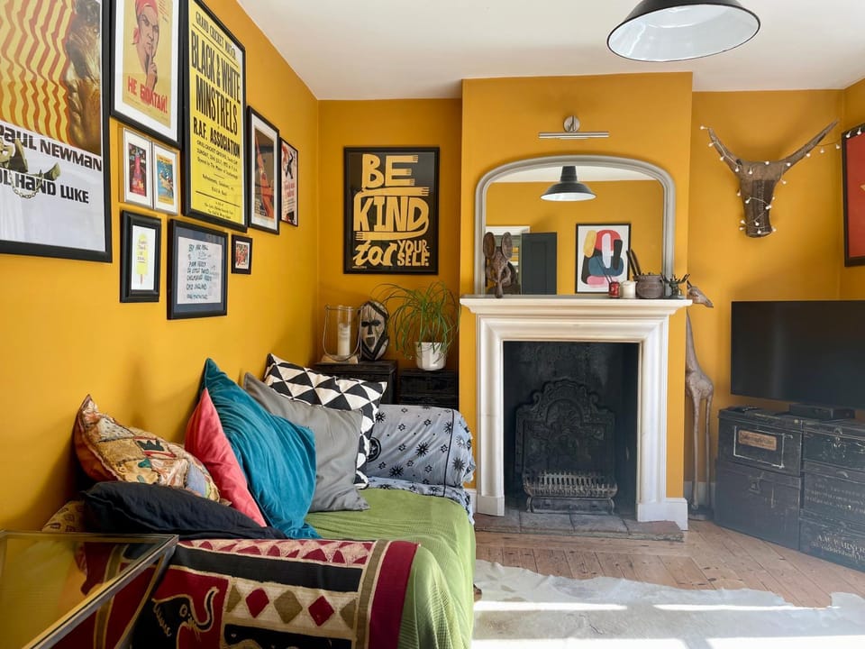 Communal lounge/ TV room, TV and multimedia, Living room, Seating area, pet friendly
