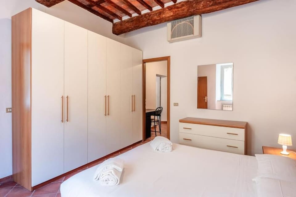 Bed, Photo of the whole room, Bedroom, towels, wardrobe