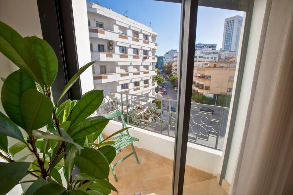 Haut Standing 2-Bedroom Apartment in Gauthier Apartment in Casablanca