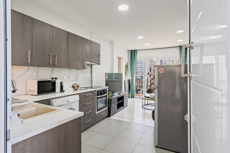 Kitchen or kitchenette, oven, stove