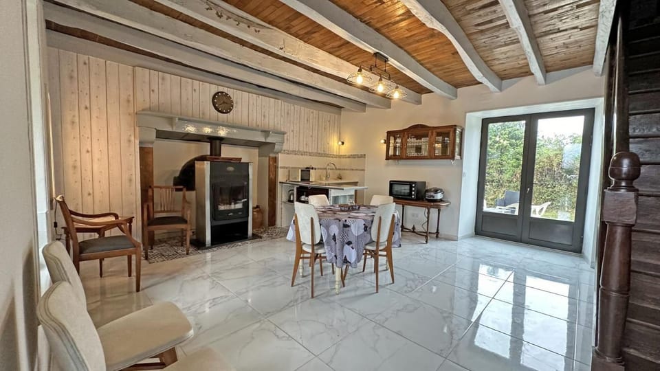Les tâches House in Nouvelle-Aquitaine