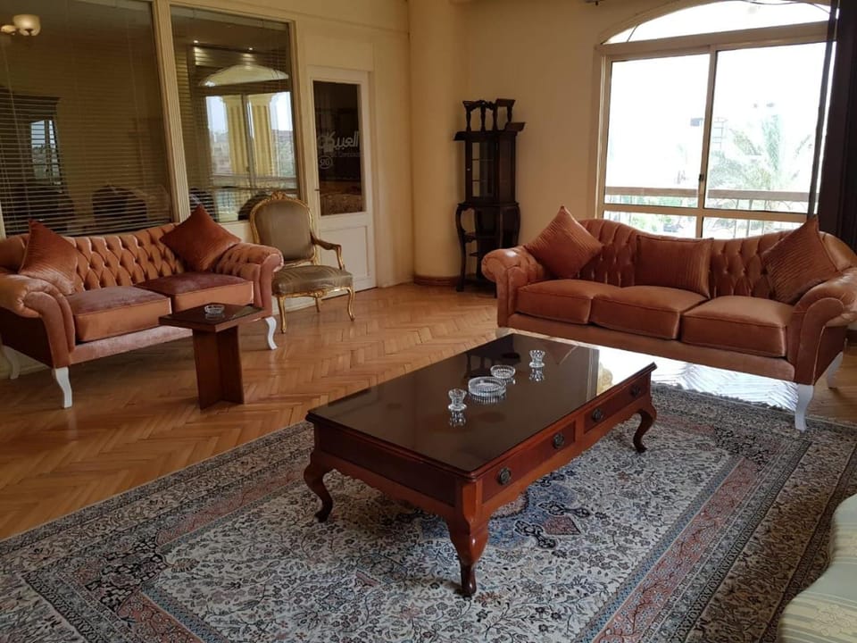 3BR Cosy Apartment near 5A, New Cairo Families Only Apartment in New Cairo City