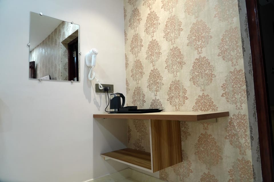 Kitchen or kitchenette, hair dryier