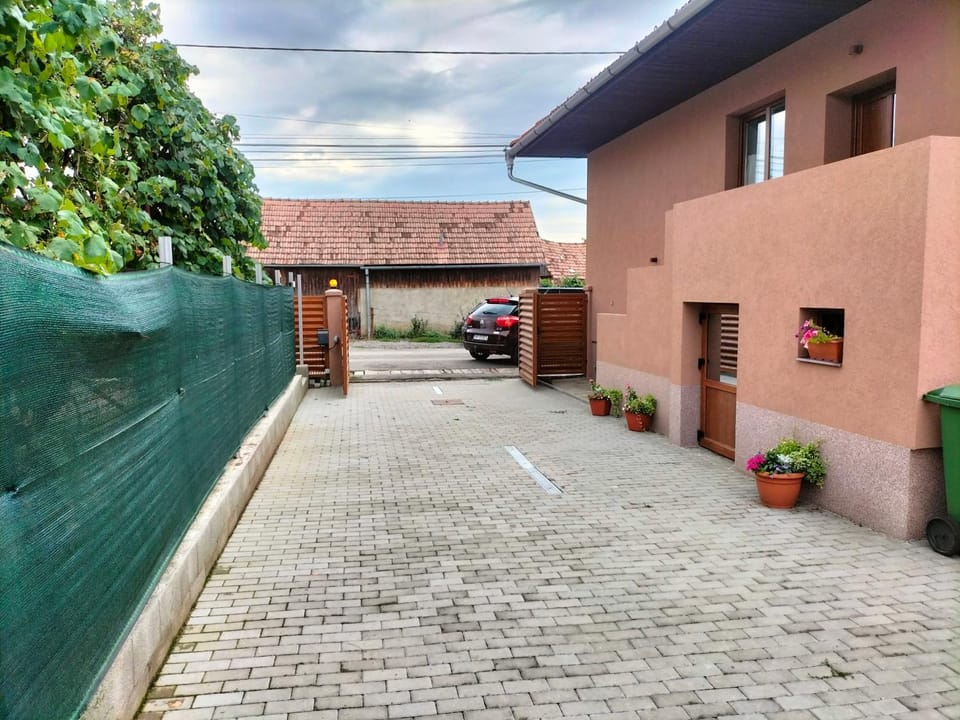 Safrany kulcsoshaz Villa in Romania