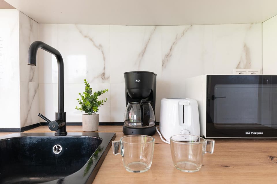 Coffee/tea facilities, Kitchen or kitchenette, toaster