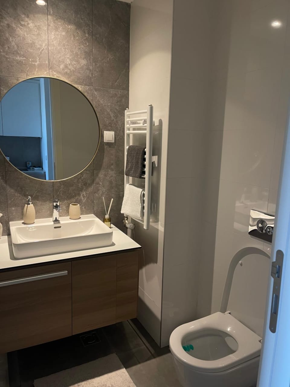 Toilet, Bathroom