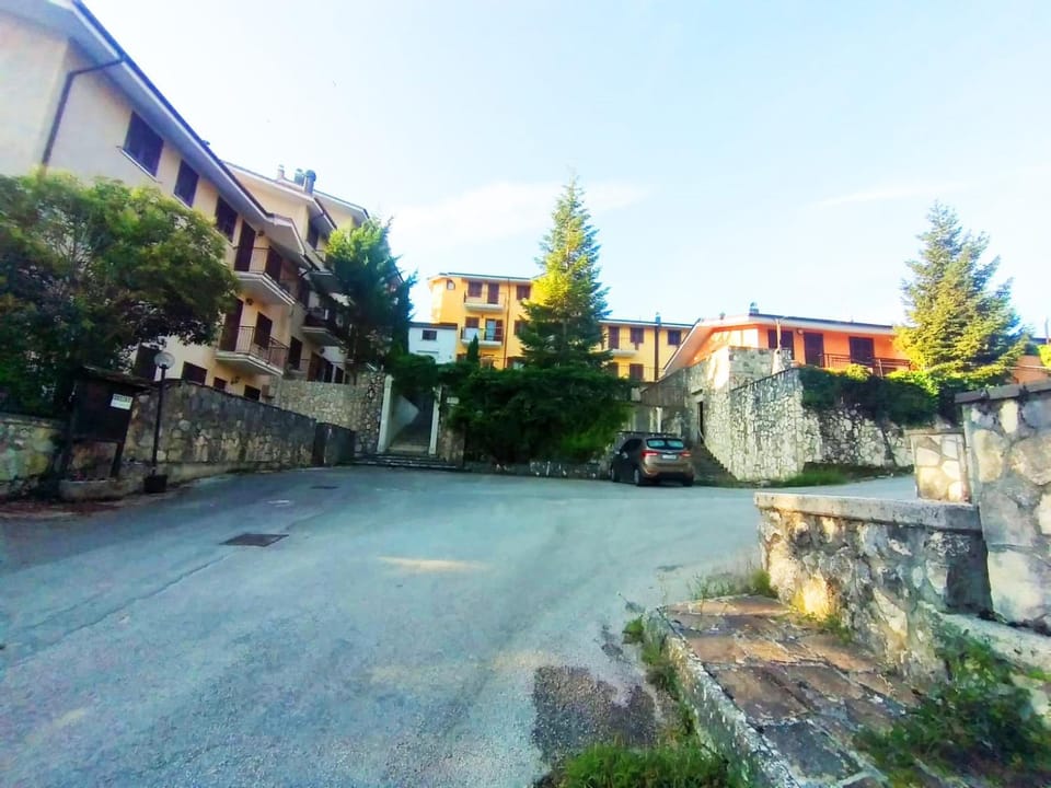 Property building, Neighbourhood, Street view