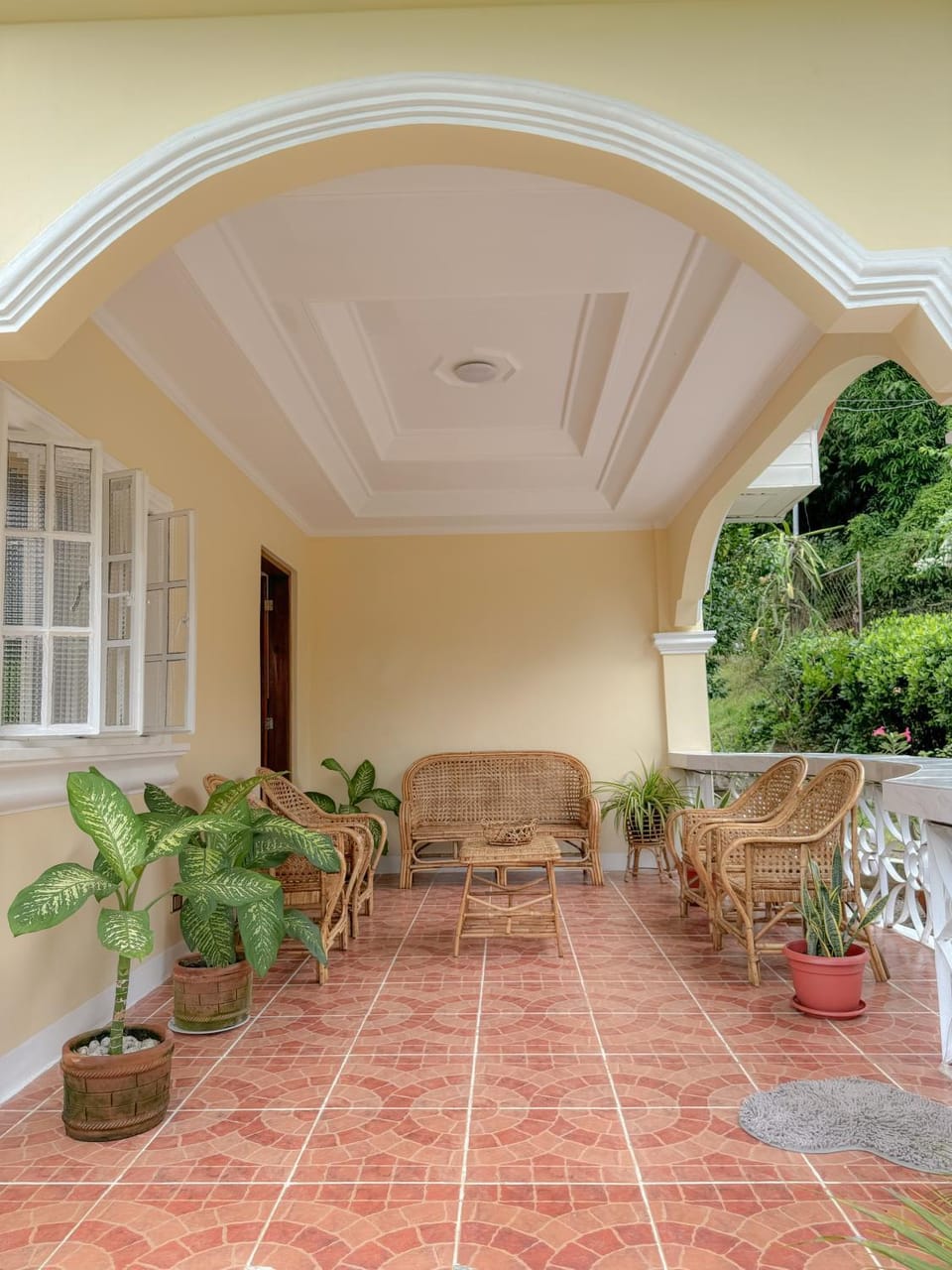 Patio, Day, Seating area