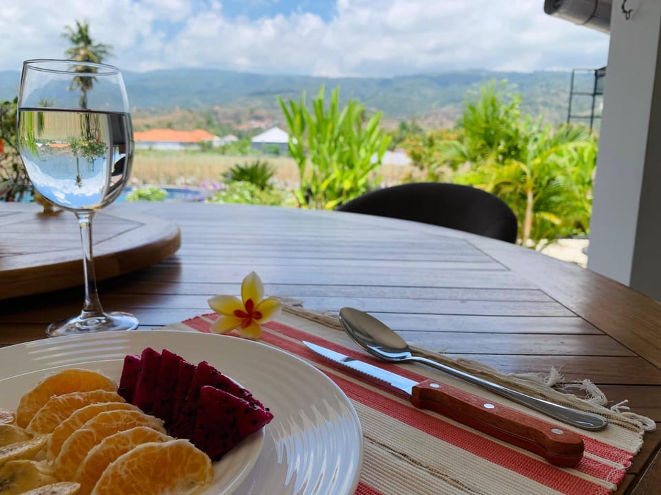 View (from property/room), Dining area, Mountain view, Mountain view