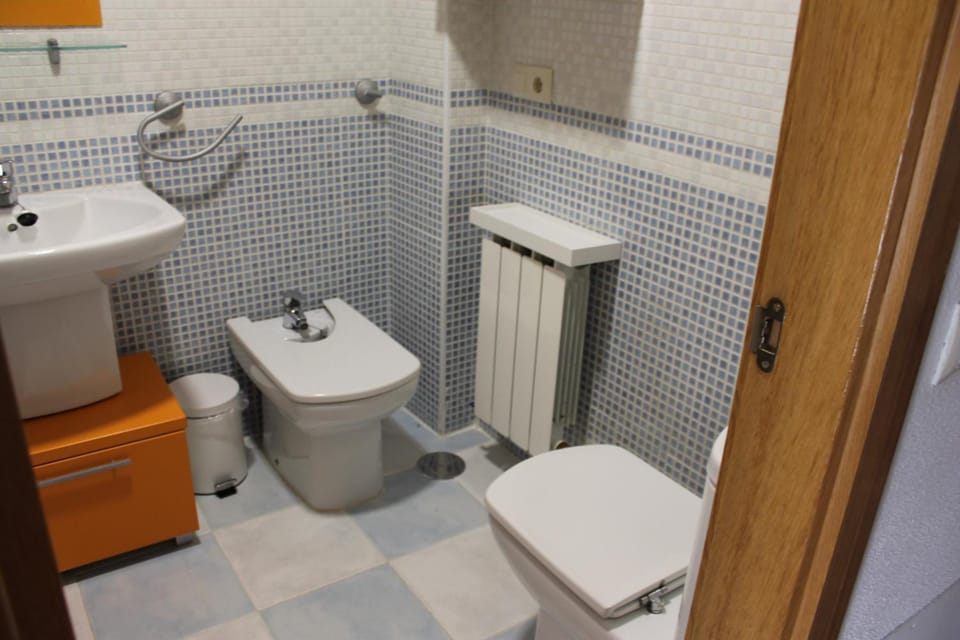 Toilet, Bathroom, bidet