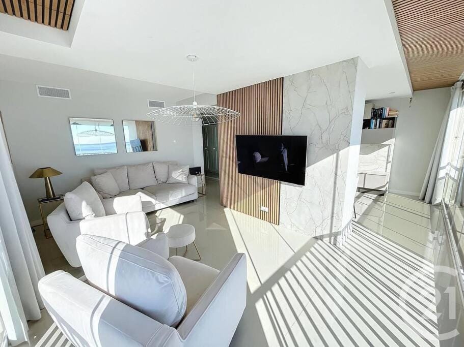 Communal lounge/ TV room, TV and multimedia, Living room, Seating area