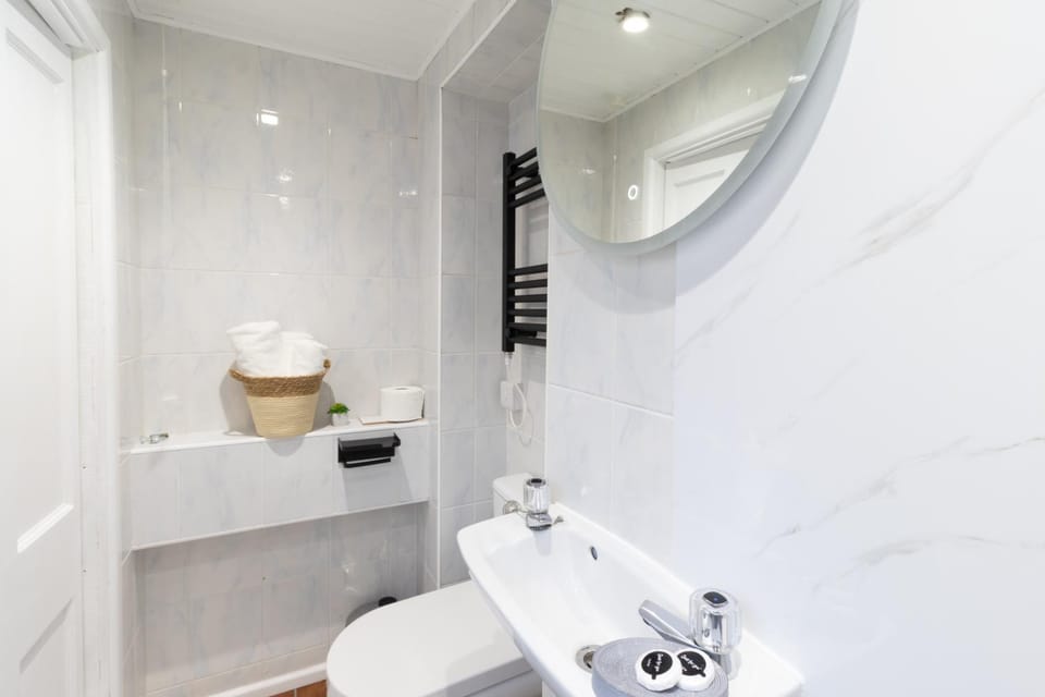 Open Mind Property - 2 Beds & Free Parking Apartment in Portsmouth