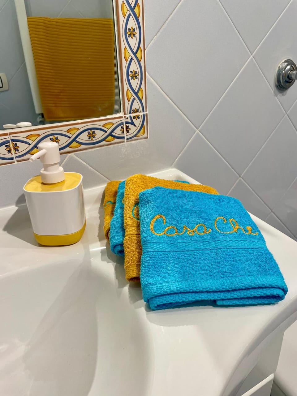 Bathroom, towels